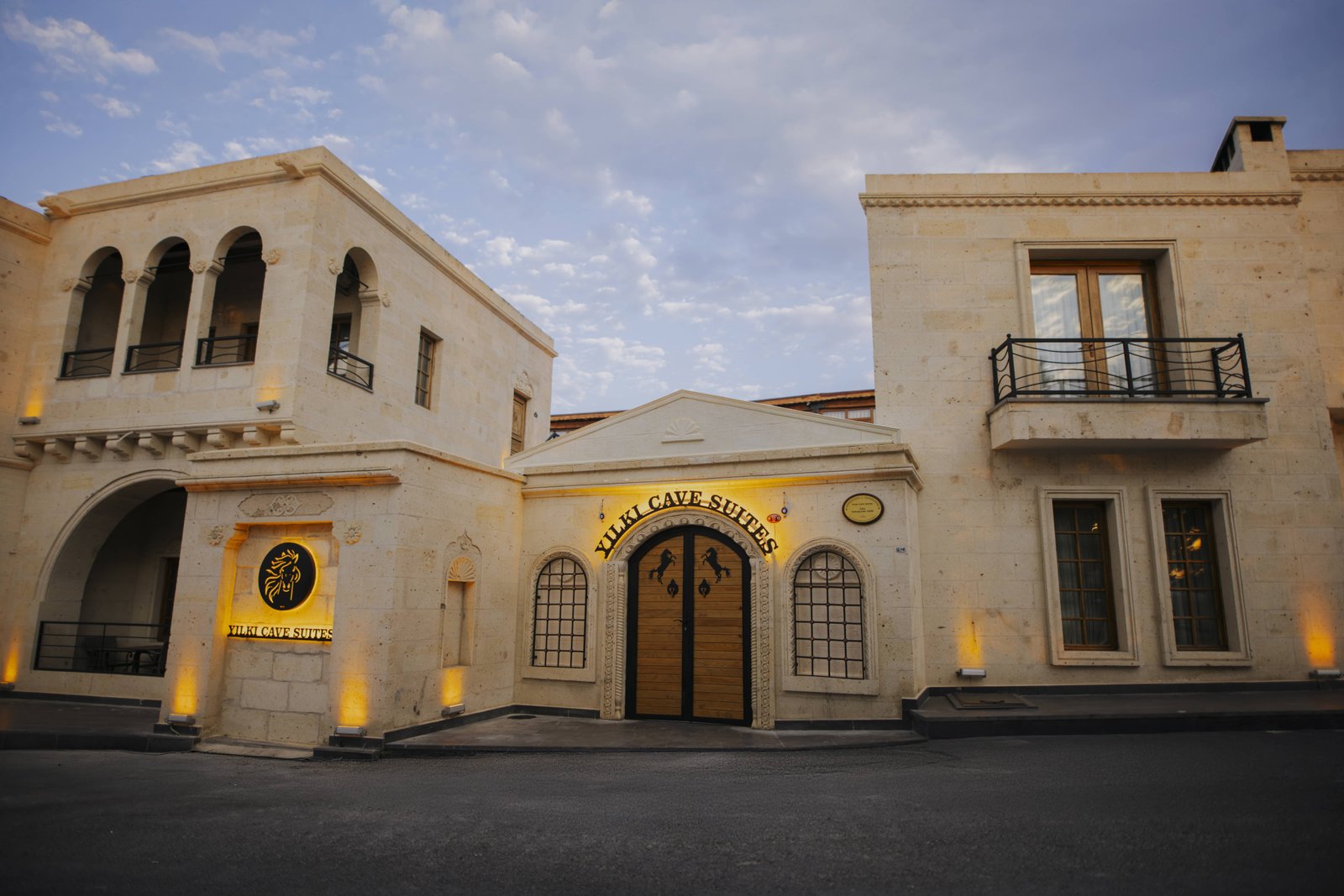 Yılkı Cave Suites